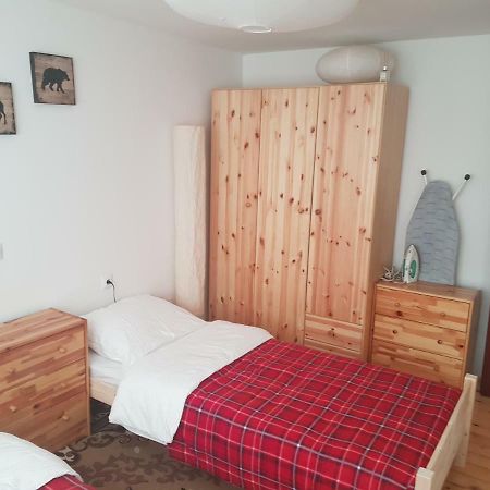 Apartmani Andrej Udbina Екстериор снимка