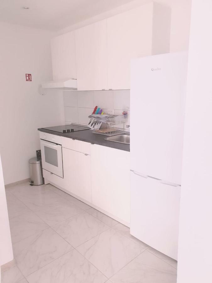 Apartmani Andrej Udbina Екстериор снимка