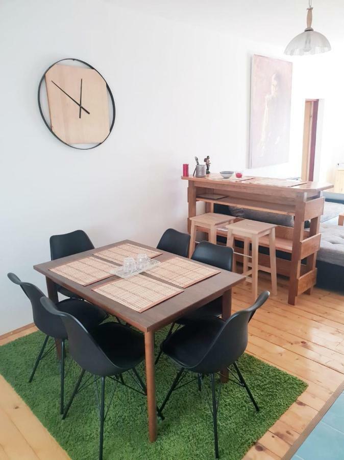 Apartmani Andrej Udbina Екстериор снимка