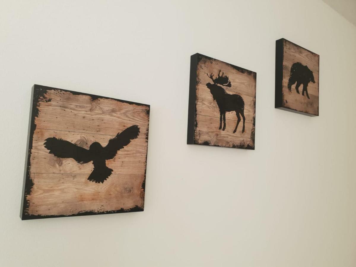 Apartmani Andrej Udbina Екстериор снимка